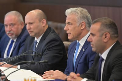 לפיד: "לא יכול להיות שחיילת נאנסת בידי מחבל"