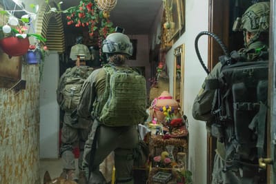 בלילה אחד: לוחמי צה"ל לכדו 12 מבוקשים | תיעוד