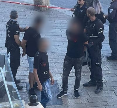 בדרך לפיגוע בתל אביב: מחבל נתפס עם תת מקלע