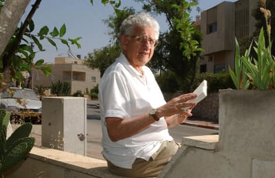 בעז העצני לסרוגים: "אבי היה מגדלור של הימין בארץ"
