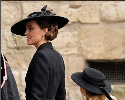 למרות הריב: למייגן מרקל וקייט מידלטון יש משהו במשותף