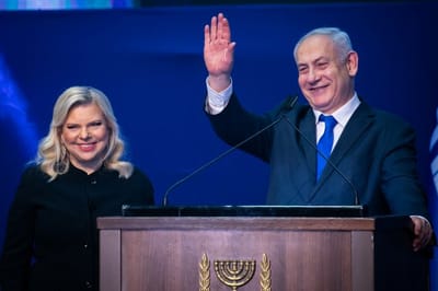 הזוג נתניהו אחרי בחירות 2020 (צילום: Olivier Fitoussi/Flash90)
