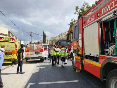 שריפה פרצה בבית שמש: 5 פצועים משאיפת עשן