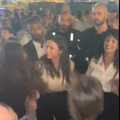 חזרה למגזר: צפו באיילת שקד מפזזת בהקפות שניות