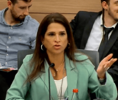 צפו: עוד מופע מביש בכנסת: "אתה צריך ללכת לטיפול"