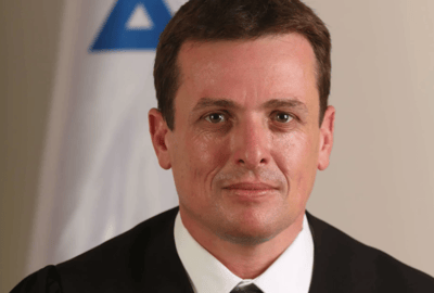 מקומם: שופט דרש מאנשי שב"ס להסיר דגלי ישראל