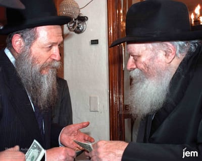 צפו בתיעוד: כשהרב דרוקמן פגש את הרבי מליובאוויטש