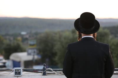 לא יאמן: אדם חרדי נסחט באלפי דולרים "לשם שמיים"