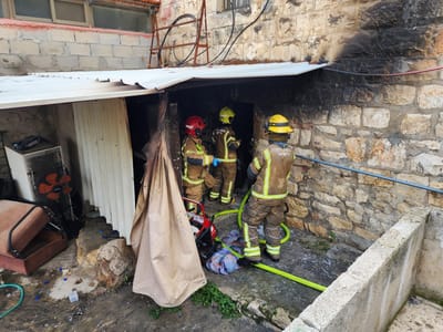 ירושלים: הרוג בשריפה שפרצה בבניין מגורים