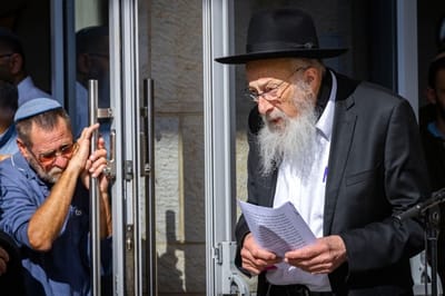 כך הרב טאו הגיב לדבריה של נחמה תאנה