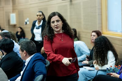 באופוזיציה מגיבים לפרסום סרוגים: גונבים את הבחירות