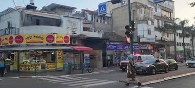 גבר אותר ללא רוח חיים בדירתו בפתח תקווה