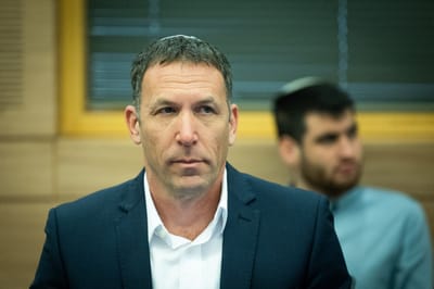 מתן כהנא נגד השר הסרוג: "תת רמה"