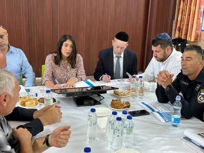 היערכות משרד התחבורה: מירי רגב בסיור במירון