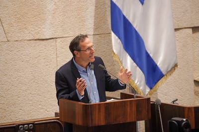 קינלי טור פז |