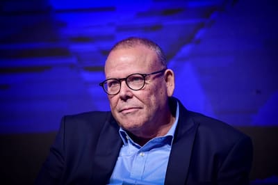 דודו של החטוף תקף: "ארנון בר דוד עוזר להרוג את החטופים"