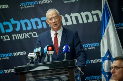 גנץ מתחייב: "כל מה שיעבור – יבוטל"