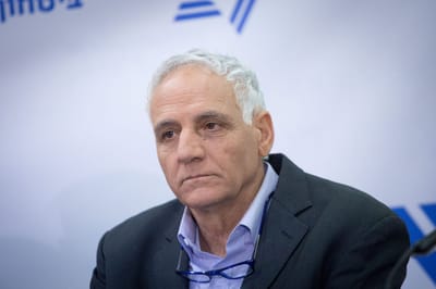 "מודאג מהשסע" – ומכר תוכנה למדינה לא דמוקרטית