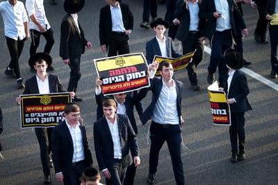 דרמה בבג"ץ: צו ביניים בנושא גיוס חרדים