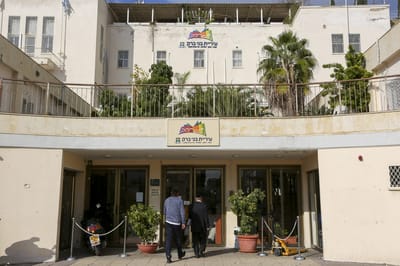 בבני ברק מכחישים: לא אישרנו עבודות בשבת