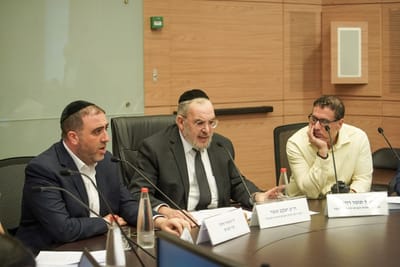 שר הפנים: נקבל החלטה נפרדת לבחירות בעוטף עזה