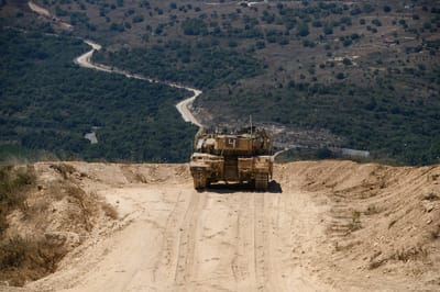 למה מצרים אוספת כל כך הרבה טנקים?