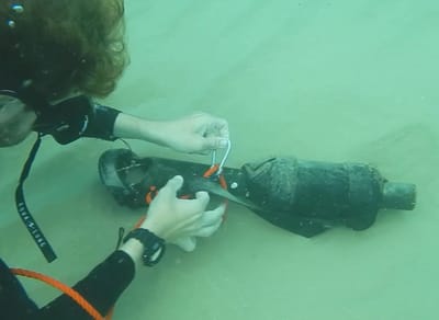 מחבלי חמאס טבעו, מה עושים עם האמל"ח? צפו
