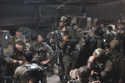 לוחמי שלדג בתדרוך לפני קרב בעזה (דובר צה"ל)