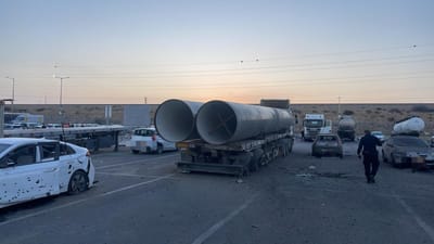 מטח כבד: פגיעה ישירה בחניון משאיות בבאר שבע