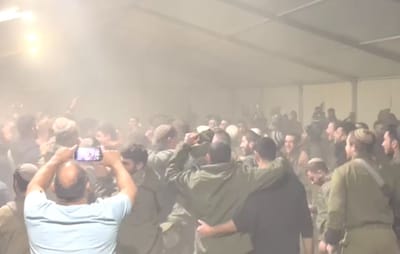 בלחימה ובשטחי הכינוס, עינינו רואות איך נראה עם