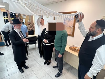 פתאום באמצע החיים: אשה גילתה שהיא אינה יהודייה