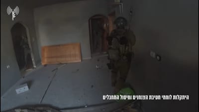 צפו: קרב פנים מול פנים בתוך מבנה; 7 חיילים נפצעו