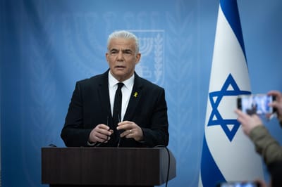 לפיד מגיב לנתניהו: "איתך נפסיד במלחמה"
