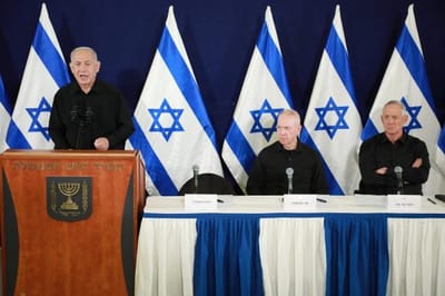 נתניהו, גנץ וגלנט