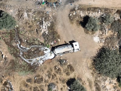 טבעת חנק מסביב לבית אל?