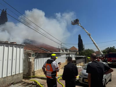 שריפה בשני בתים באשקלון: 2 פצועים במצב בינוני-קשה