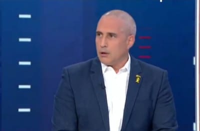 מביך: הח"כ לא זיהה את השר לשעבר ותקף אותו. צפו