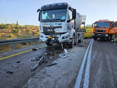 4 פצועים בתאונה בשומרון; צעירה חולצה במצב קשה