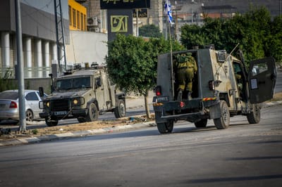 ערבים שדדו רכב בשומרון: בן 74 במצב אנוש