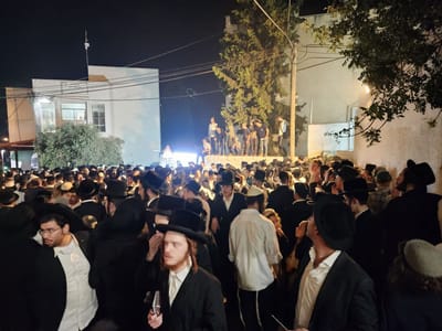 "מנהיג שלא נכנע ללחצים": מאות נכנסו לקבר יהושע בן נון