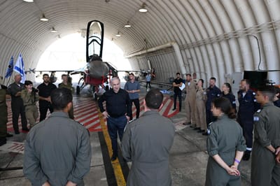 נתניהו בבסיס הצפוני: ערוכים לכל תרחיש, הגנה והתקפה