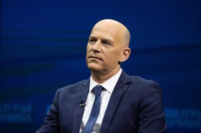 גיא פלג טוען: אלה האנשים שיכולים להחליף את נתניהו