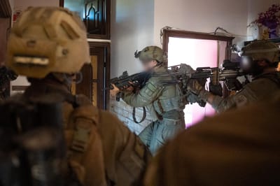 טעון ומוכן לשיגור: זה מה שמצאו הלוחמים סמוך לבתים בלבנון