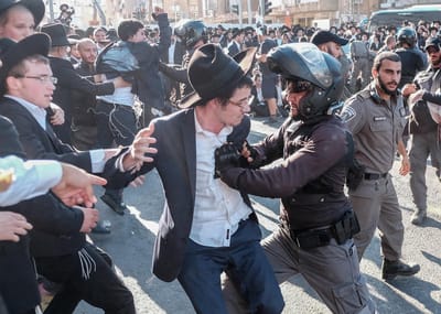צפי לעומסים: החרדים יוצאים להפגנות ברחבי הארץ