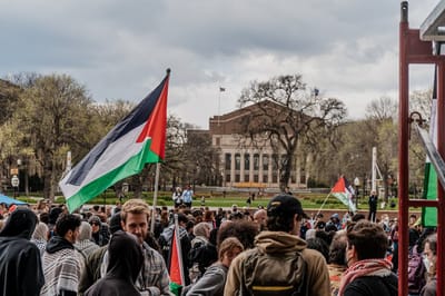 דיווח: טראמפ יבטל אשרות לסטודנטים תומכי חמאס