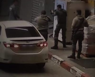 כפר קרע: מחבל נעצר לאחר שניסה לחטוף נשק מלוחם | צפו בתיעוד