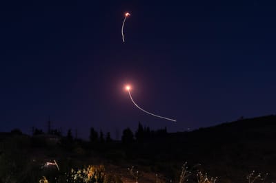 במהלך הלילה: אזעקות הופעלו ברחבי הארץ, טיל מתימן יורט