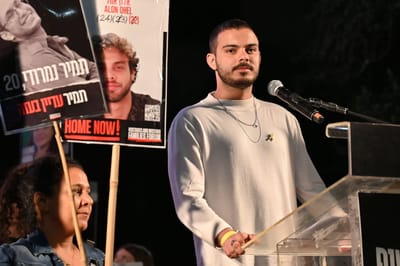 "אל תסיטו את המבט": עומר ונקרט בפנייה לראש הממשלה