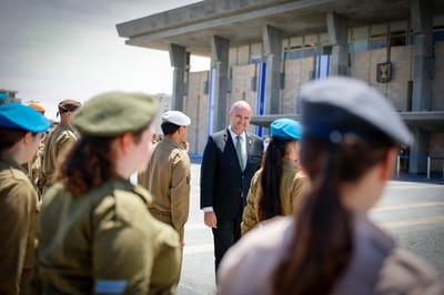 אוחנה לחיילים המצטיינים: ״הפכתם למקור העוצמה של עם ישראל״