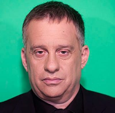בגיל 64: עמנואל רוזן בקאמבק מפתיע
